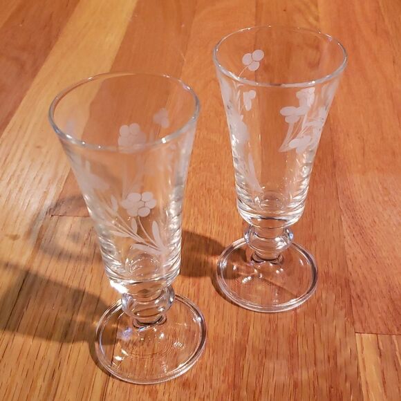 Wine Tasting Glasses, 3oz, Frosted Flowers - Picture 3 of 7